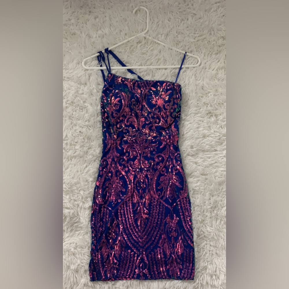 hoco dress from Windsor - Picture 1 of 2